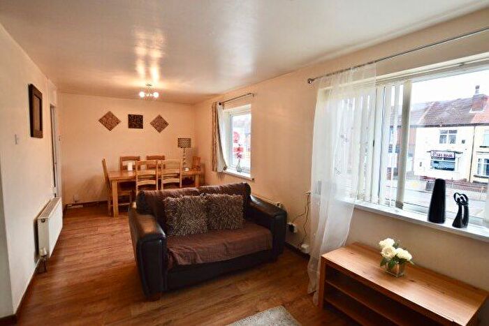 2 Bedroom Flat To Rent In Castleford Road, Normanton, WF6