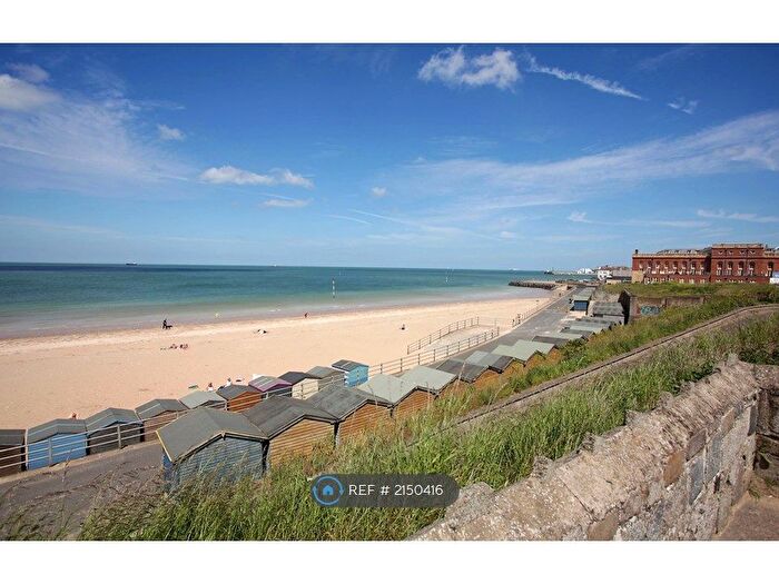 2 Bedroom Flat To Rent In Royal Esplanade, Margate, CT9
