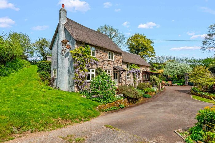 3 Bedroom Detached House For Sale In Sigford, Devon, TQ12