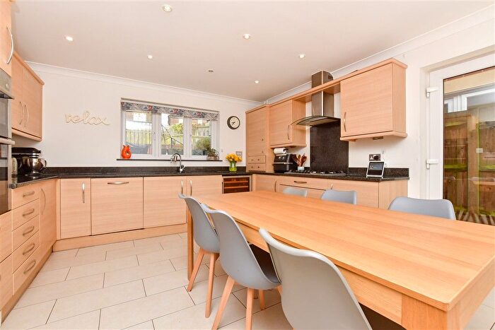 4 Bedroom Detached House For Sale In Bankside, Epsom, Surrey, KT17