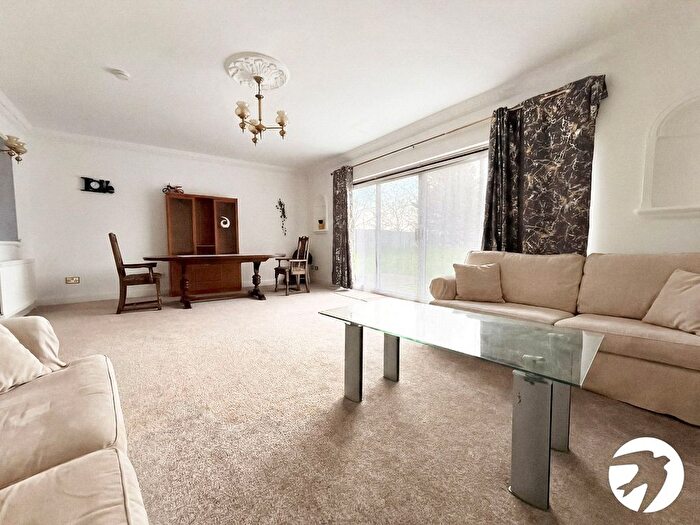 4 Bedroom Bungalow To Rent In Danson Road, Bexley, DA5