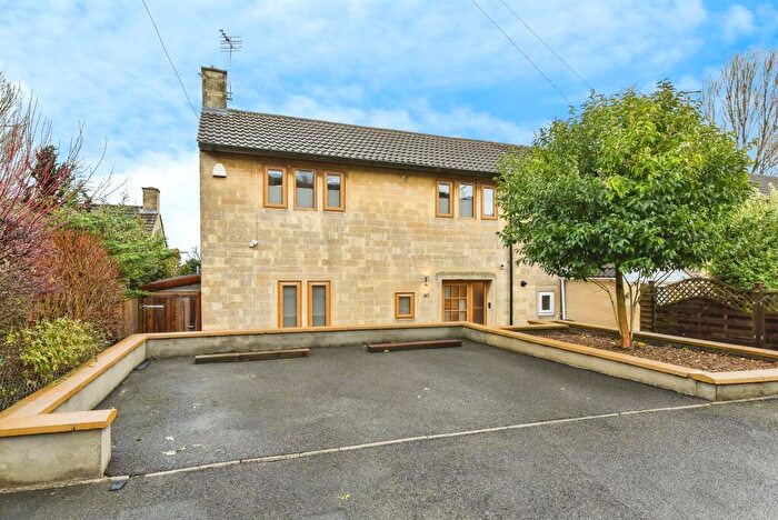 3 Bedroom End Of Terrace House For Sale In Axbridge Road, Bath, BA2