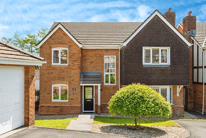 4 Bedroom Detached House For Sale In Maes Y Ffynnon, Llannon, Llanelli, Carmarthenshire, SA14