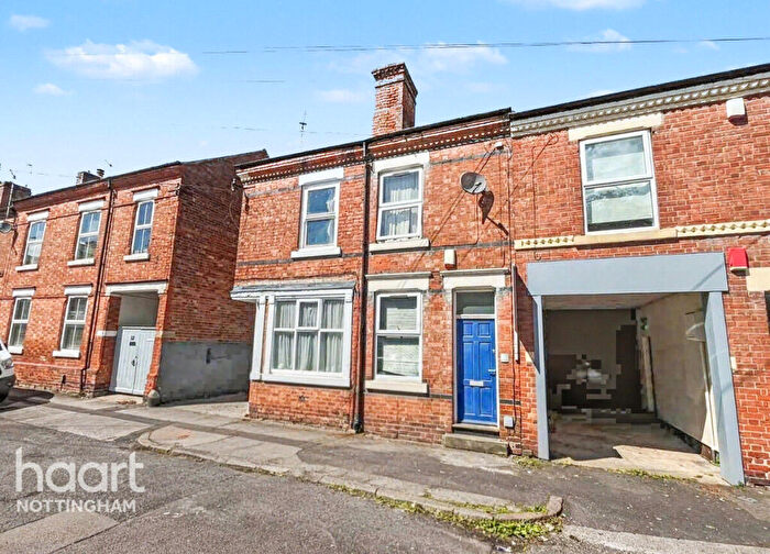 4 Bedroom Terraced House To Rent In Sherbrooke Road, Nottingham, NG5