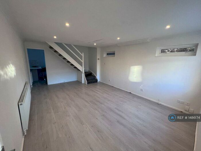 2 Bedroom End Of Terrace House To Rent In Bournemouth, Bournemouth, BH9