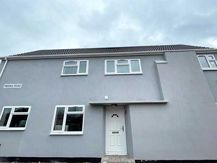 1 Bedroom Flat To Rent In Medina Road, Leicester, LE3