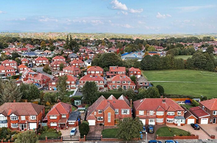 5 Bedroom Detached House For Sale In Mainway, Alkrington, Middleton, Manchester, M24