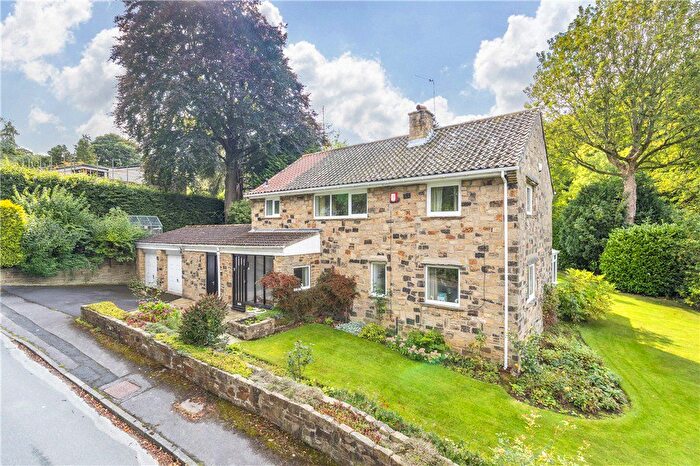 3 Bedroom Detached House For Sale In Wheatley Rise, Ilkley, West Yorkshire, LS29