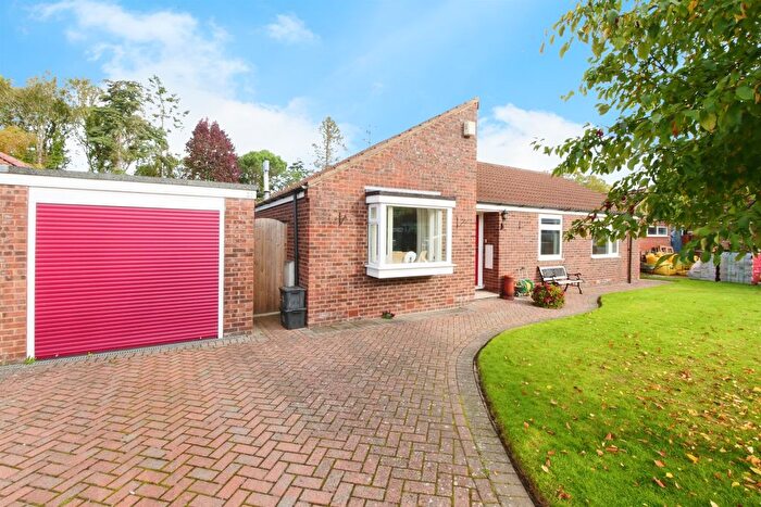 3 Bedroom Detached Bungalow For Sale In Farmstead Rise, Haxby, York, YO32