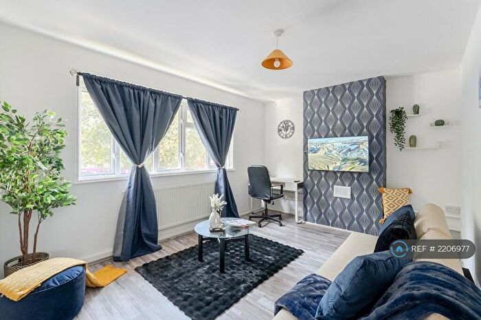 1 Bedroom Flat To Rent In Westbury Road, Barking, IG11