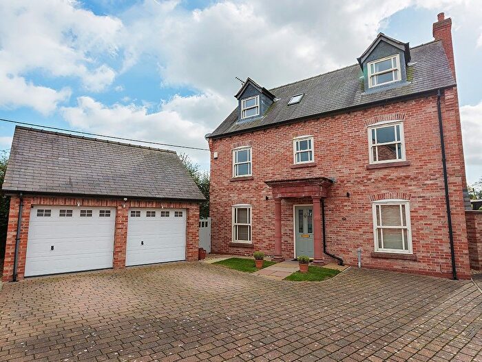 5 Bedroom Detached House For Sale In Castlegate, Holt, Wrexham, LL13