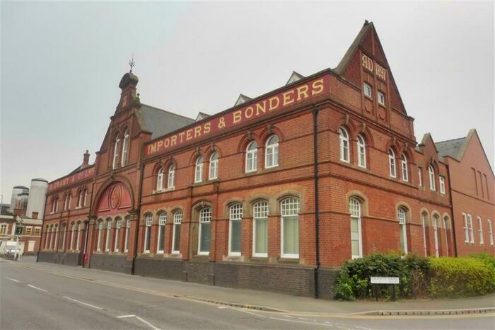 2 Bedroom Duplex To Rent In Grants Yard, Burton-On-Trent, DE14