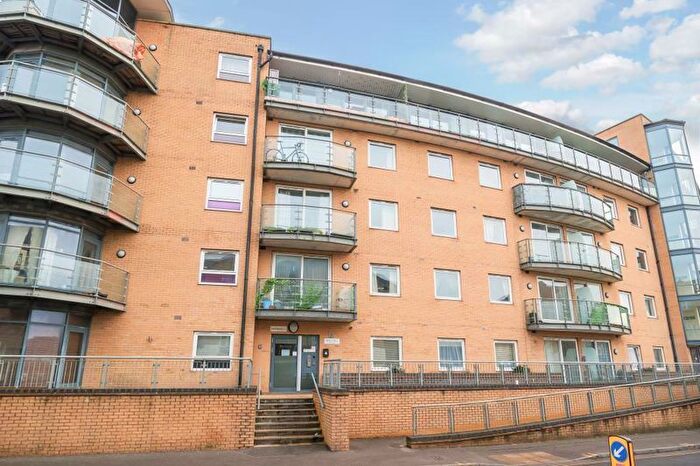 2 Bedroom Flat To Rent In Highfield Road, Feltham, TW13