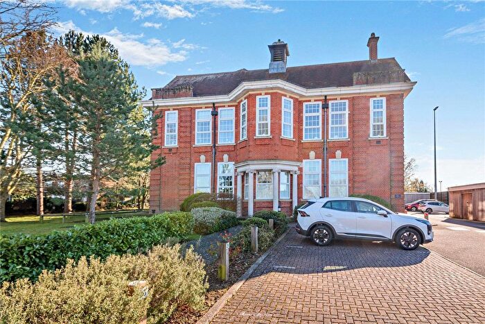 1 Bedroom Flat For Sale In Ireland Drive, Newbury, Berkshire, RG14