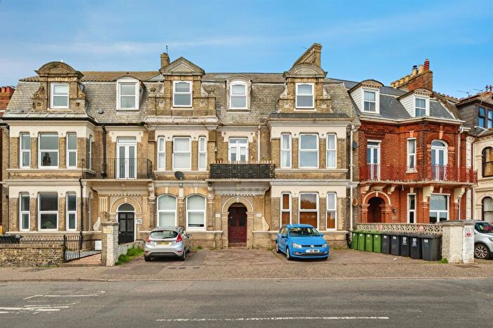 2 Bedroom Flat For Sale In Avondale Road, Gorleston, Great Yarmouth, NR31