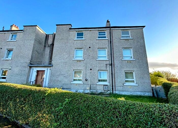 2 Bedroom Flat To Rent In Vennacher Road, Renfrew, PA4