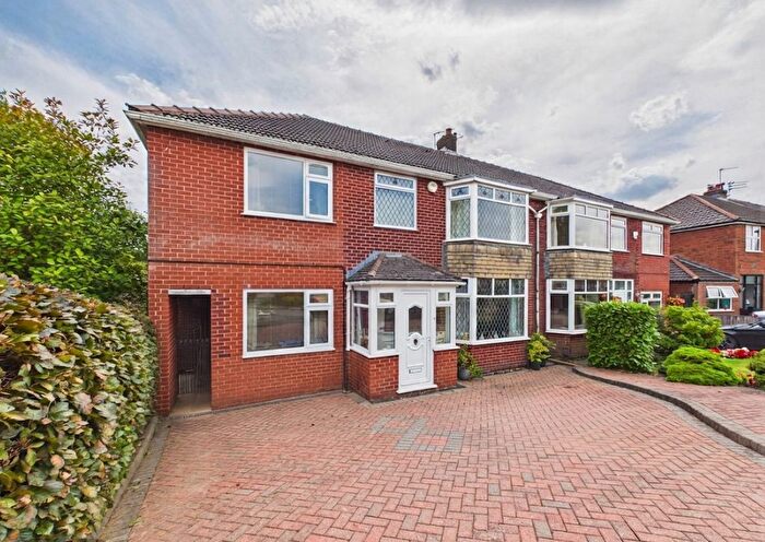 4 Bedroom Semi-detached House For Sale In Francis Avenue, Walkden, Manchester, M28
