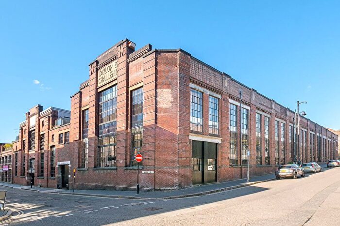 2 Bedroom Flat To Rent In Derwent House, Livery Street, Birmingham, B3