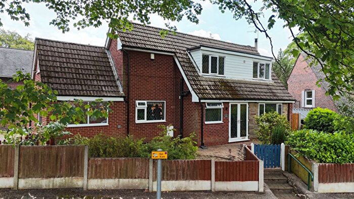 3 Bedroom Detached House For Sale In The Avenue, Stoke-On-Trent, ST4