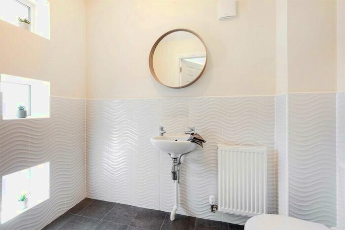 3 Bedroom End Of Terrace House For Sale In McNaughton Court, Stirling, Stirlingshire, FK8