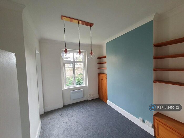 1 Bedroom Flat To Rent In Eastdown Court, London, SE13