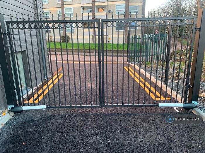 1 Bedroom Flat To Rent In Harbour View, Northfleet, DA11