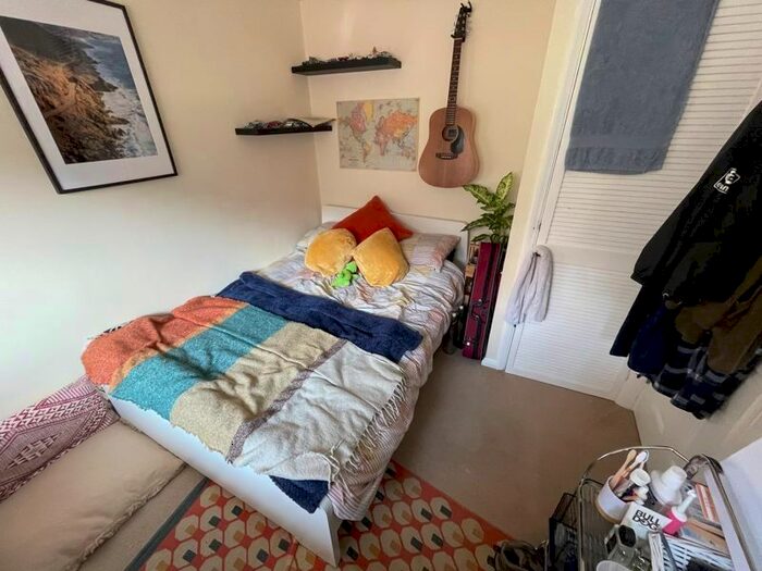 4 Bedroom End Of Terrace House To Rent In Barrow Hill, Brighton, BN1