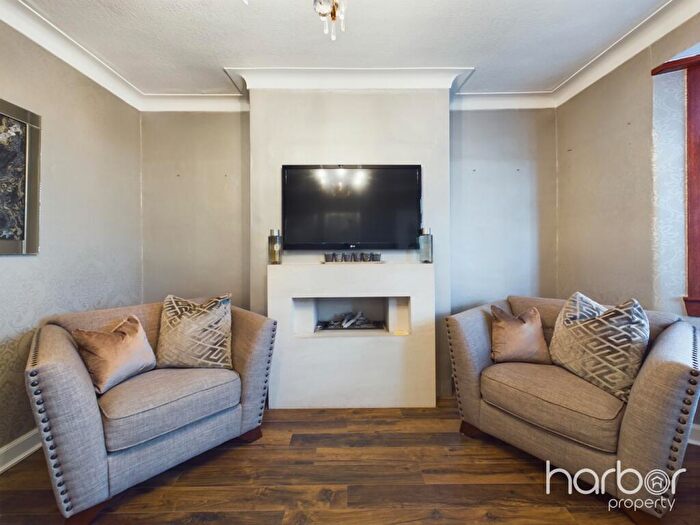 2 Bedroom Semi-Detached House For Sale In Coats Crescent, Garrowhill, Glasgow, City Of Glasgow, G69