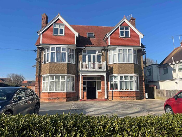 1 Bedroom Flat To Rent In Fronks Road, Dovercourt, Harwich, CO12