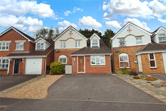 4 Bedroom Detached House To Rent In Badger Close, Four Marks, Alton, Hampshire, GU34