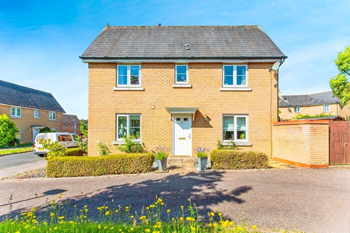 3 Bedroom Semi-detached House For Sale In Mayfield Way, Great Cambourne, Cambridge, CB23