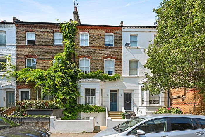 4 Bedroom Property For Sale In Caithness Road, London, W14
