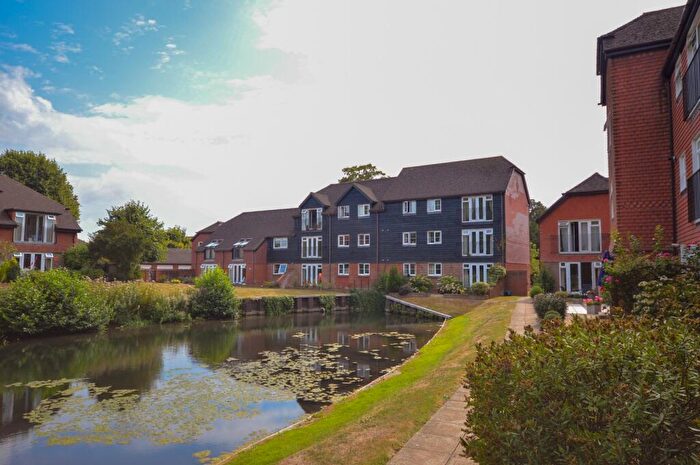 2 Bedroom Flat To Rent In Broadbridge Mill Old Bridge Road, Bosham, PO18