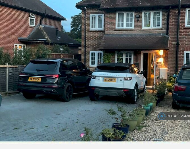 3 Bedroom Semi-Detached House To Rent In Shepherds Way, Farnham, GU10