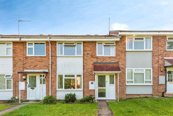3 Bedroom Terraced House For Sale In Van Diemans Road, Thame, OX9