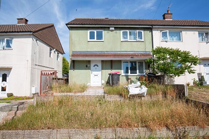 3 Bedroom Semi-Detached House For Sale In Kitwood Avenue, Dordon, B78
