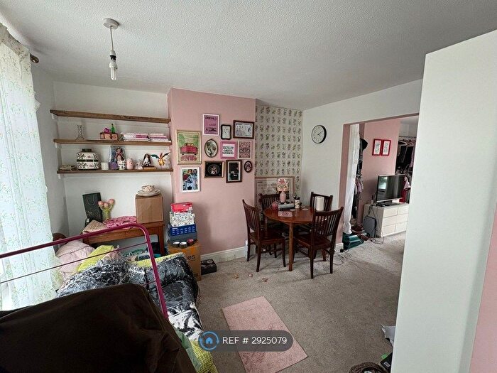 Studio To Rent In Priory Road, Gosport, PO12