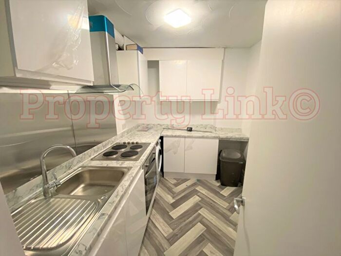 1 Bedroom Property To Rent In Mansfield Road, Ilford, IG1