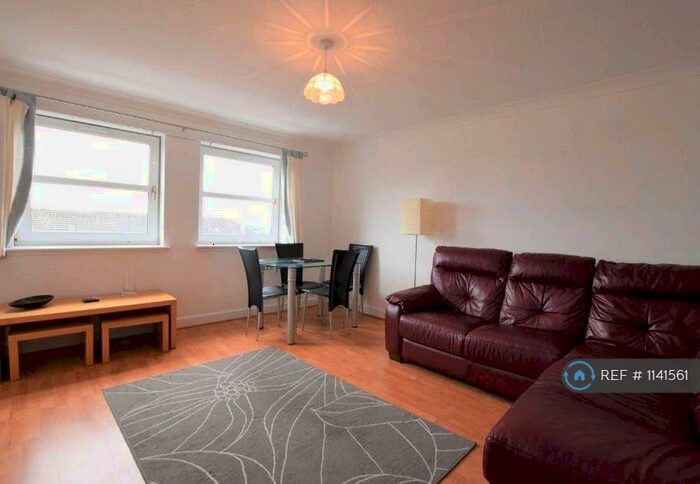 2 Bedroom Flat To Rent In Carfrae Street, Glasgow, G3