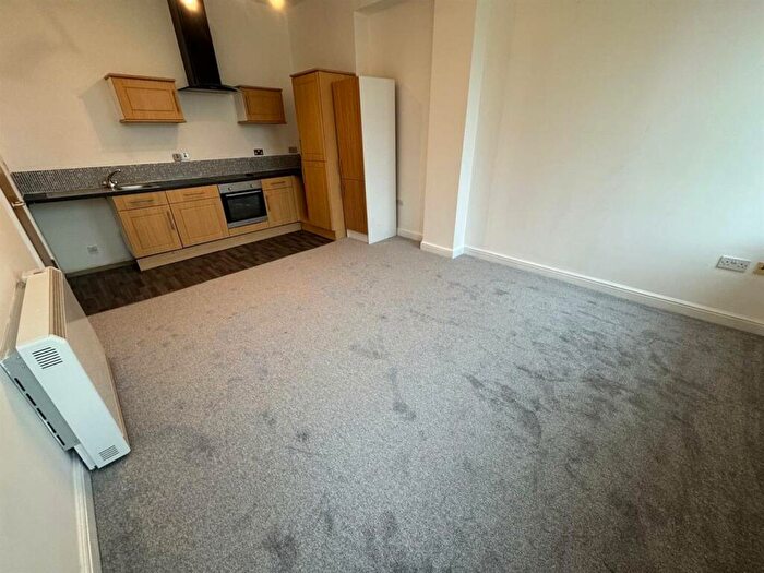 2 Bedroom Flat To Rent In Calder Court, Town Hall Street East, Halifax, HX1
