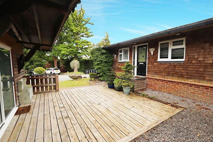 1 Bedroom Flat To Rent In Megg Lane, Chipperfield, Kings Langley, WD4