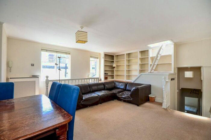 3 Bedroom Maisonette To Rent In Fulham Palace Road, Bishop's Park, London, SW6