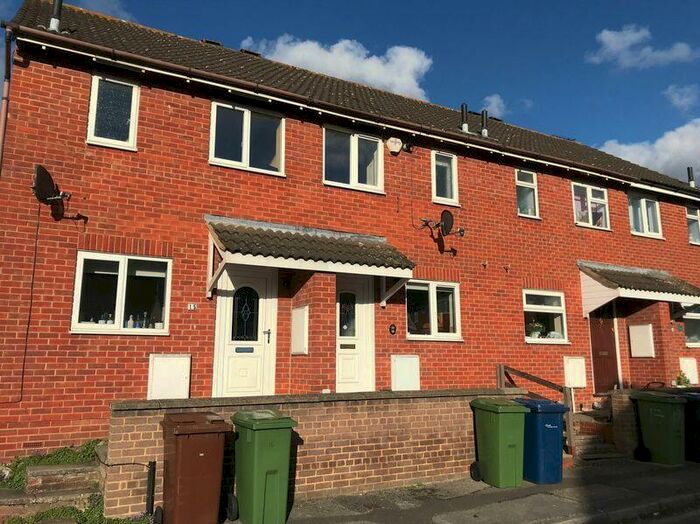 2 Bedroom House To Rent In Meadvale Close, Longford, GL2