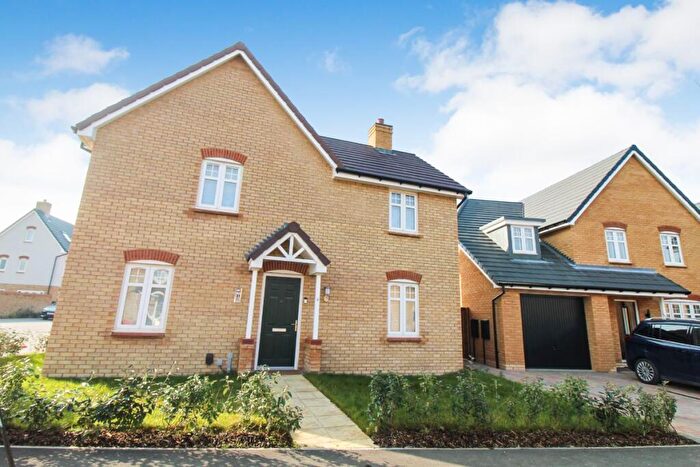 4 Bedroom Detached House To Rent In Primrose Drive, Wixams, Bedford, MK42