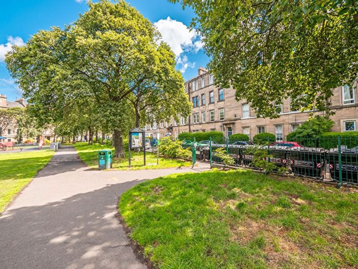 1 Bedroom Flat To Rent In Murieston Terrace, Edinburgh, EH11