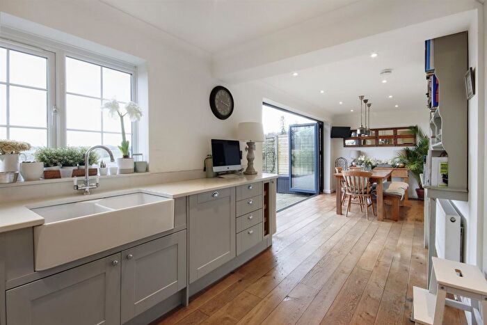 4 Bedroom Semi-Detached House For Sale In Smarts Hill, Penshurst, TN11