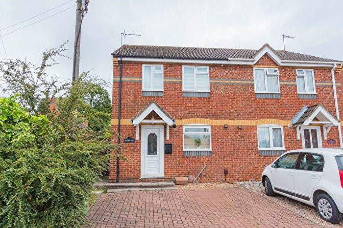 3 Bedroom Semi-Detached House To Rent In Summerlee Road, Finedon, NN9