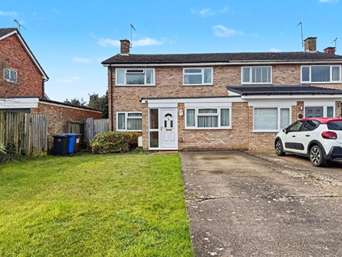 4 Bedroom Semi Detached House For Sale In Meadowvale Close, Ipswich, IP4