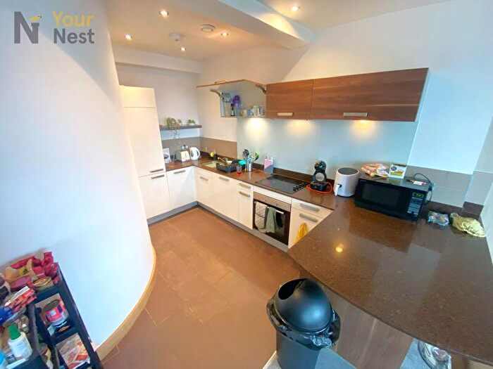 2 Bedroom Apartment To Rent In Apartment, The Lounge Apartments, Headingley, LS6