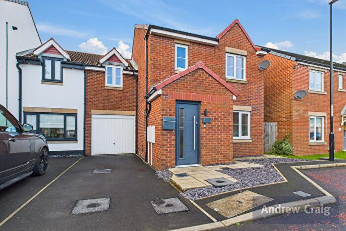 4 Bedroom Semi-Detached House For Sale In Garesfield, Ryhope, SR2